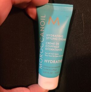 Moroccanoil Hydrating Styling Cream - Blue